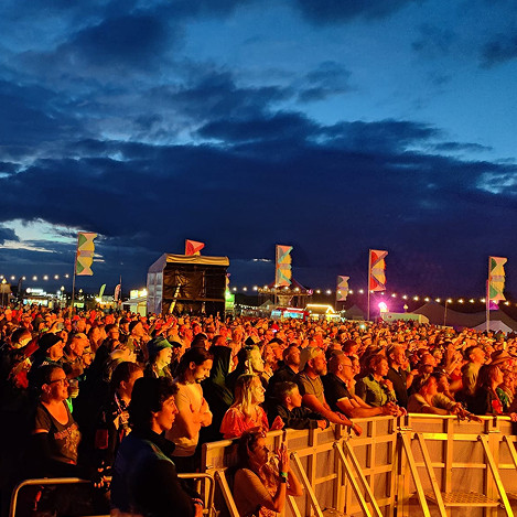 Photo of accredited punters watching a concert